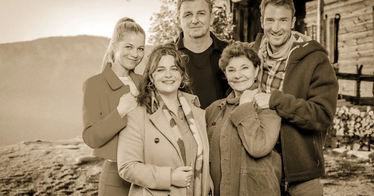 Der Bergdoktor: Ronja Forcher beim Bergdoktor-Backstage mit Hans Sigl, Hilde Dalik, Monika Baumgartner und Heiko Ruprecht